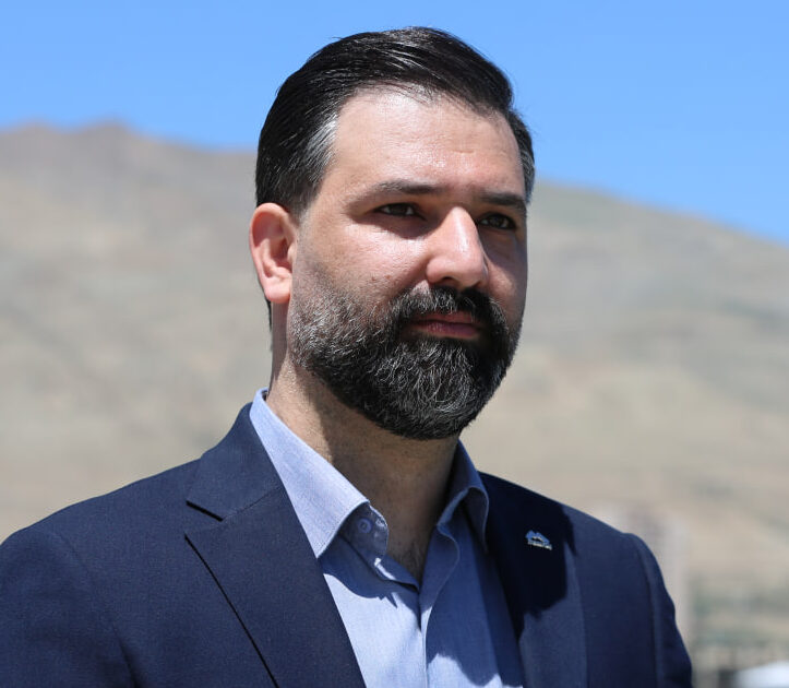 مهندس رضا قربانی - موسس مجتمع آموزشی مهرماندگار